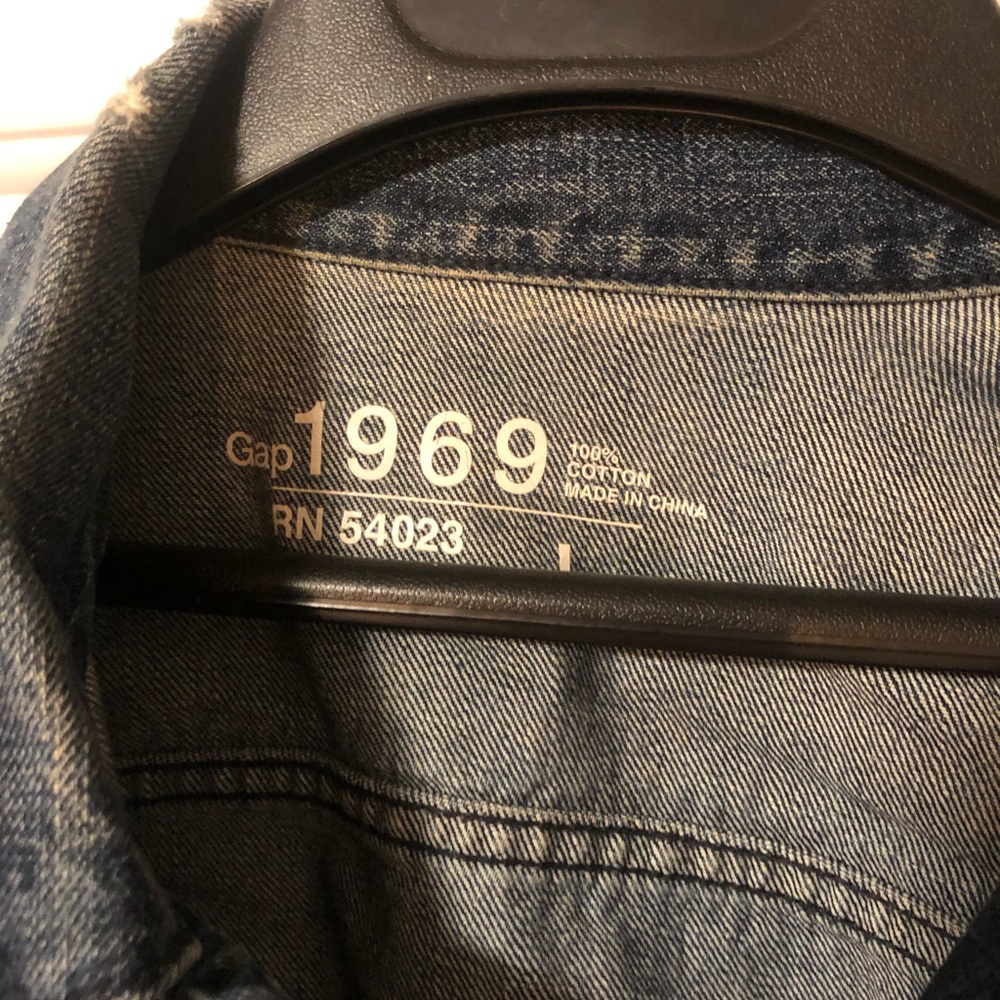 Denim jacket - Picture 2 of 4